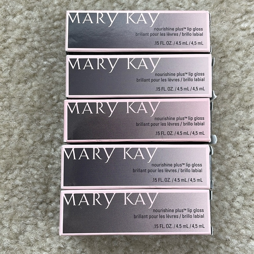 NouriShine Plus Lip Gloss